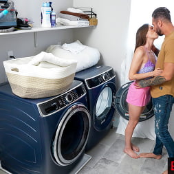 Tess Thompson en 'Spy Fam' Hijastra atrapada (Miniatura 10)